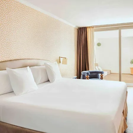 Fenix - Adults Only Recommended 4*