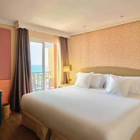 מלון Fenix - Adults Only Recommended