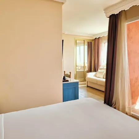 فندق Fenix - Adults Only Recommended توريمولينوس